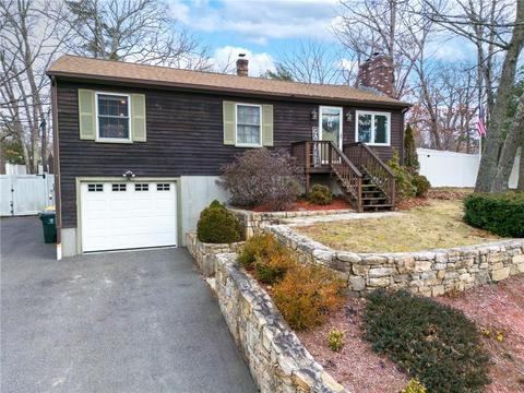 40 Spring Ln, Pascoag, RI 02859 photo 2