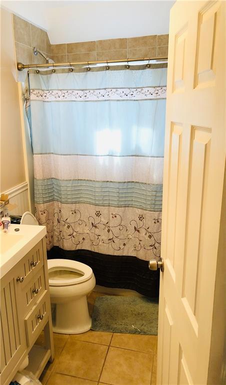4 Longfellow Dr, Coventry, RI 02816 photo 3