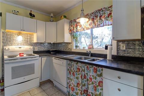 337 Providence St, Warwick, RI 02886 photo 11