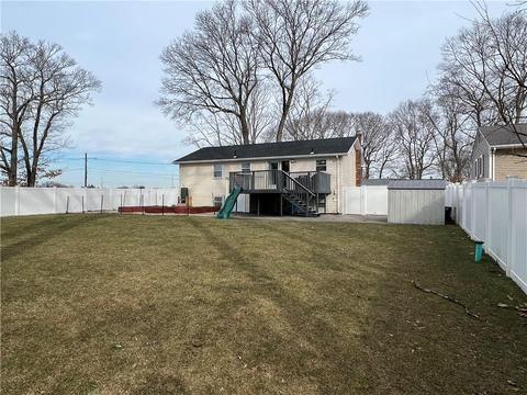 26 Smith St, Warwick, RI 02886 photo 4
