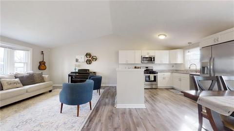 26 Smith St, Warwick, RI 02886 photo 8