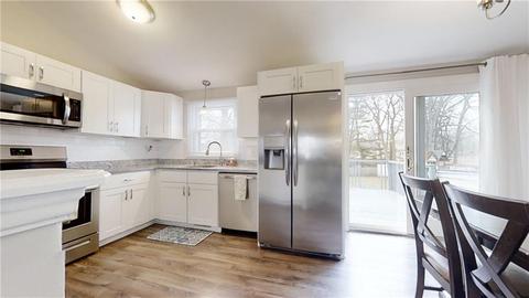 26 Smith St, Warwick, RI 02886 photo 16