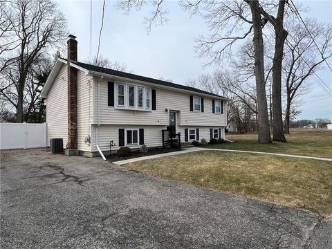 26 Smith St, Warwick, RI 02886 photo 1