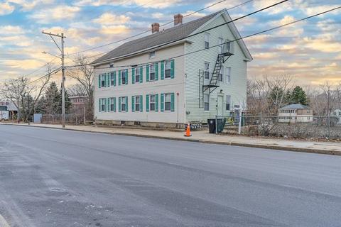 160 River St, Woonsocket, RI 02895 photo 3