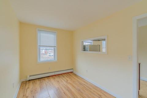 160 River St, Woonsocket, RI 02895 photo 22