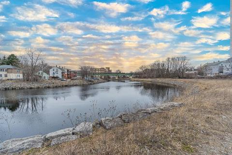 160 River St, Woonsocket, RI 02895 photo 7