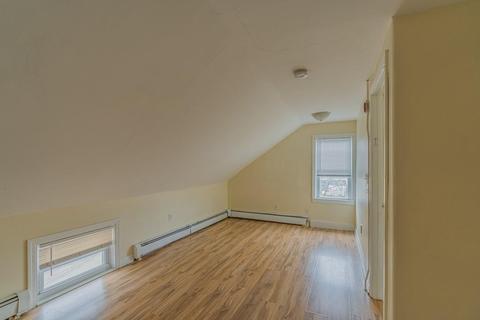 160 River St, Woonsocket, RI 02895 photo 26