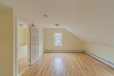 160 River St, Woonsocket, RI 02895 photo 25