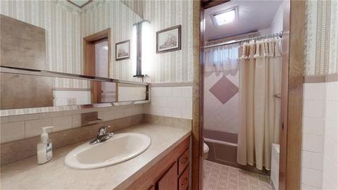 44 Pelletier Ave, Woonsocket, RI 02895 photo 16