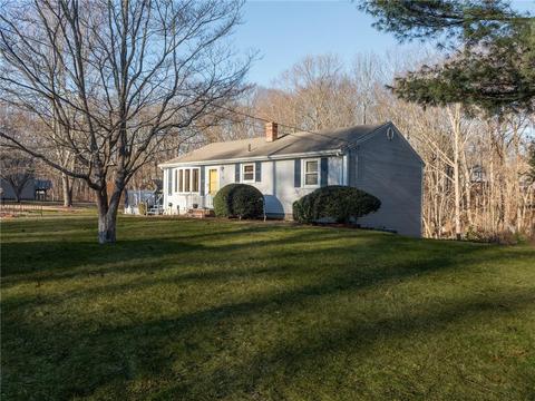 20 Patton St, Coventry, RI 02816 photo 2