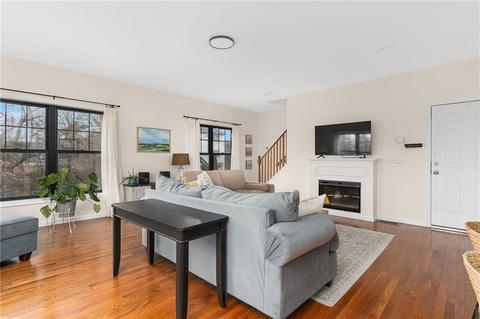 17 Wuddall Ave, Warwick, RI 02889 photo 3