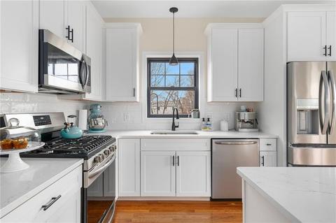 17 Wuddall Ave, Warwick, RI 02889 photo 9