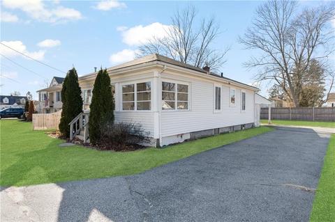 41 Willard St, Warwick, RI 02889 photo 3