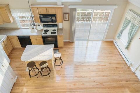 56 Raymonds Point Rd, Coventry, RI 02816 photo 9