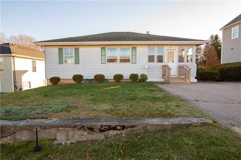 25 Batterson Ave, Westerly, RI 02891 photo 3