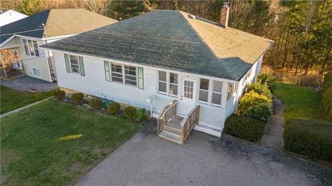 25 Batterson Ave, Westerly, RI 02891 photo 2