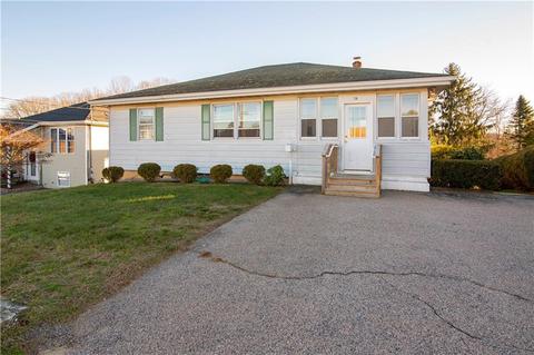 25 Batterson Ave, Westerly, RI 02891