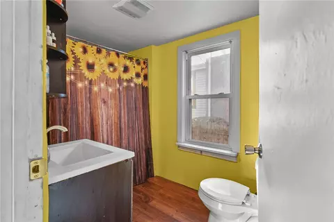 12 Maplewood Ave, Warwick, RI 02889 photo 7