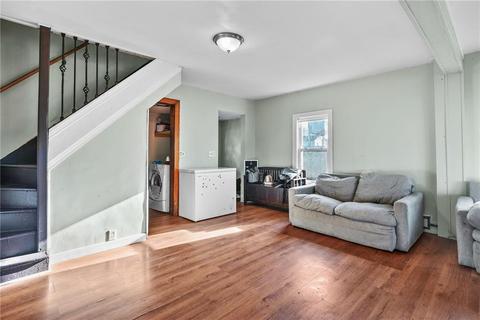 12 Maplewood Ave, Warwick, RI 02889 photo 5