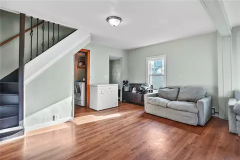 12 Maplewood Ave, Warwick, RI 02889 photo 5