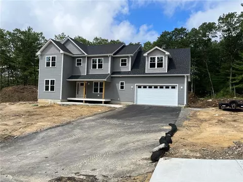 252 E Shore Dr, Coventry, RI 02816 photo 2