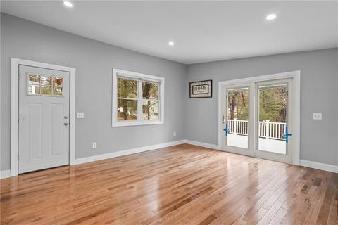 9 Stuart Dr, Coventry, RI 02816 photo 9