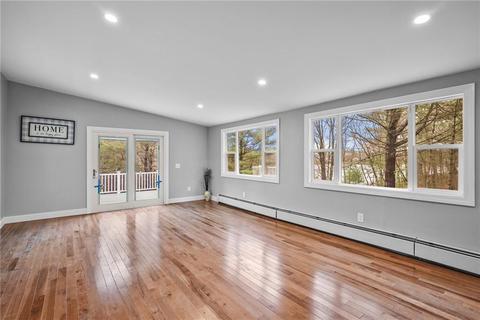 9 Stuart Dr, Coventry, RI 02816 photo 7