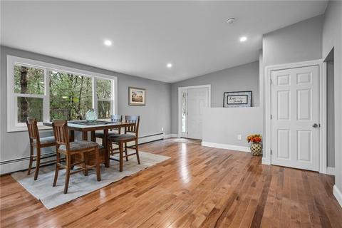 9 Stuart Dr, Coventry, RI 02816 photo 10