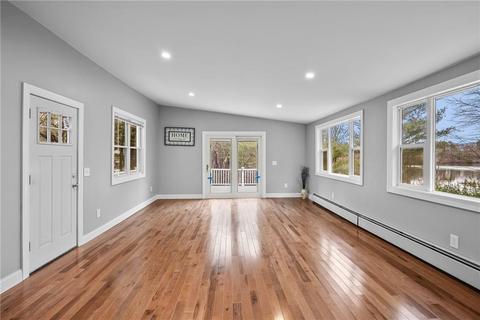 9 Stuart Dr, Coventry, RI 02816 photo 8
