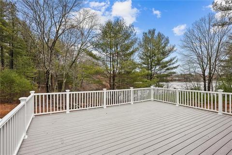 9 Stuart Dr, Coventry, RI 02816 photo 2
