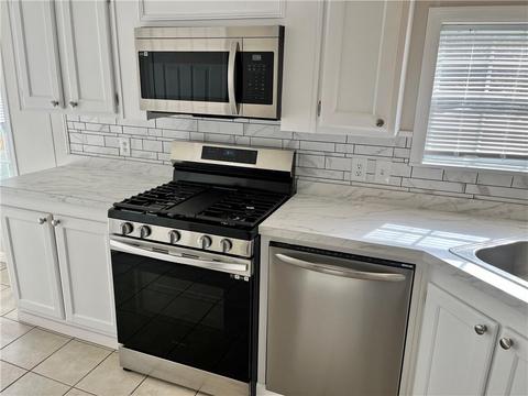 87 Lear Dr, Coventry, RI 02816 photo 6