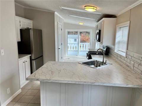 87 Lear Dr, Coventry, RI 02816 photo 5