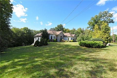 45 E Lantern Rd, Smithfield, RI 02917 photo 5