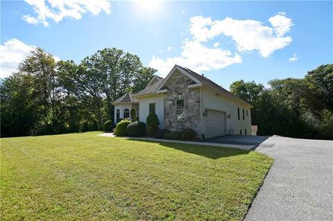 45 E Lantern Rd, Smithfield, RI 02917 photo 3