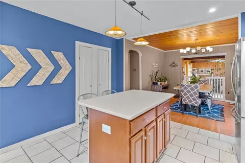 26 Dyer St, Warren, RI 02885 photo 10