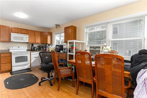 26 Grand View Dr, Warwick, RI 02886 photo 6