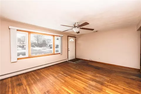 49 Eagle Rd, Cranston, RI 02920 photo 7
