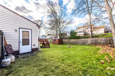 49 Eagle Rd, Cranston, RI 02920 photo 32