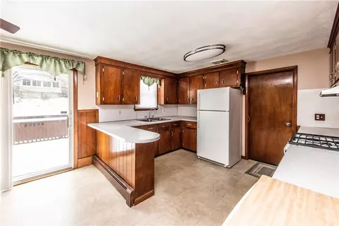 49 Eagle Rd, Cranston, RI 02920 photo 12