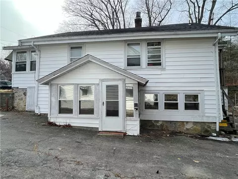 729 Fairmount St, Woonsocket, RI 02895 photo 2