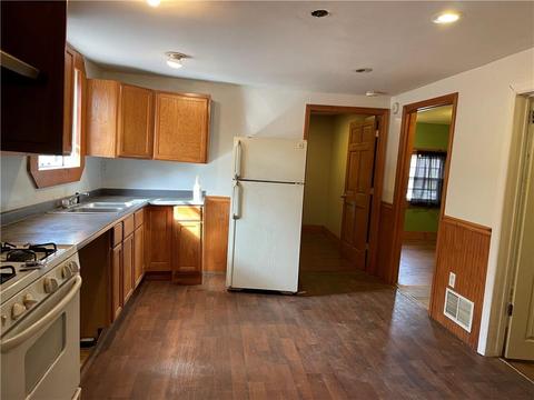 729 Fairmount St, Woonsocket, RI 02895 photo 5