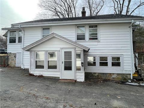 729 Fairmount St, Woonsocket, RI 02895 photo 2