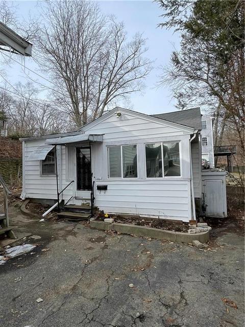 729 Fairmount St, Woonsocket, RI 02895 photo 3