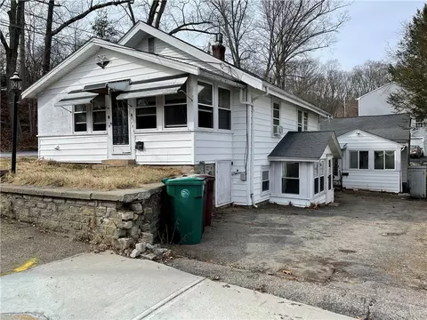 729 Fairmount St, Woonsocket, RI 02895 photo 1