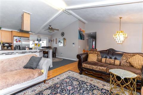 25 Ellsworth St, Warwick, RI 02886 photo 10