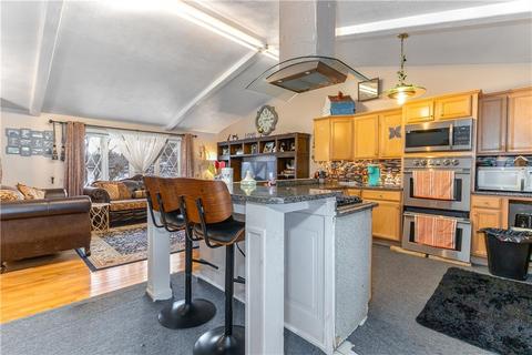 25 Ellsworth St, Warwick, RI 02886 photo 8
