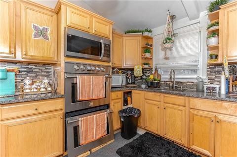 25 Ellsworth St, Warwick, RI 02886 photo 5