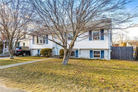 25 Ellsworth St, Warwick, RI 02886 photo 2