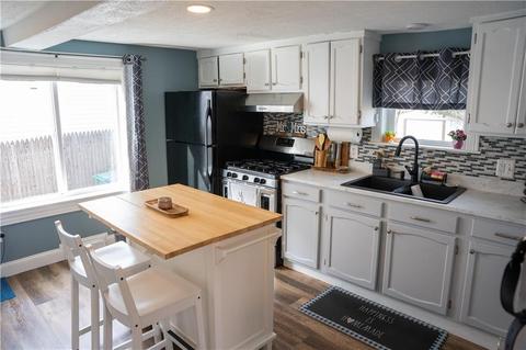153 Northup St, Warwick, RI 02889 photo 8