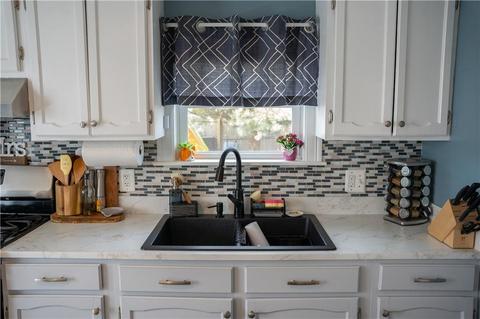 153 Northup St, Warwick, RI 02889 photo 9